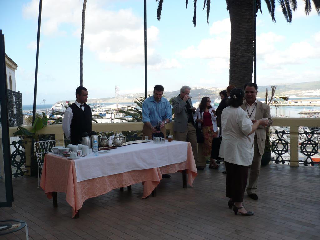 Hotel Continental Tangier Bagian luar foto